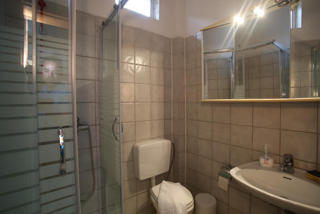 Vrasná Ermioni Apartments מראה חיצוני תמונה