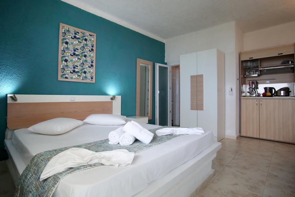 Vrasná Ermioni Apartments מראה חיצוני תמונה